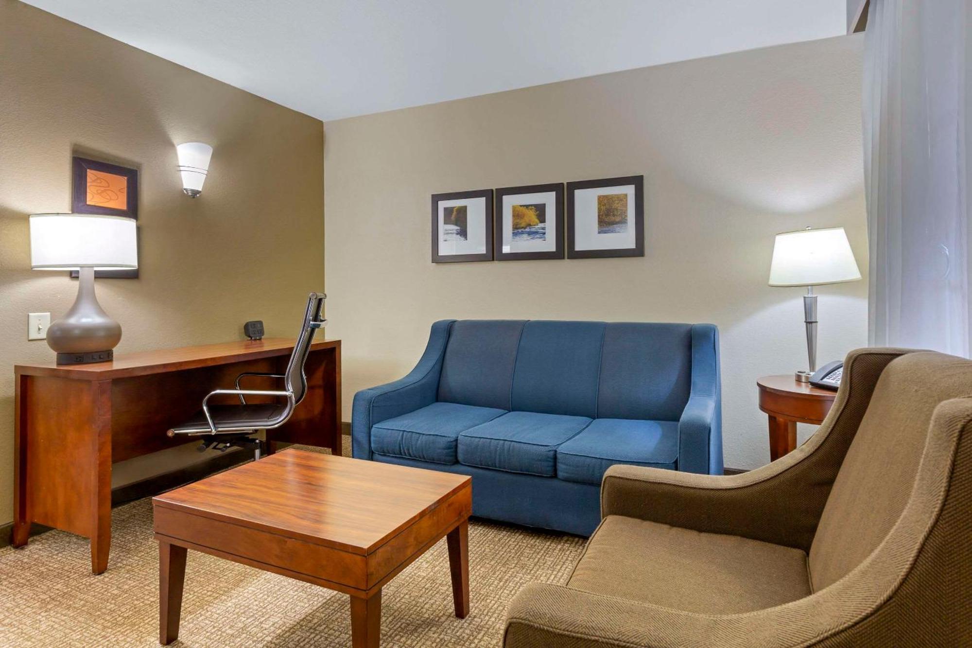 Comfort Suites Near Potomac Mills Woodbridge Esterno foto
