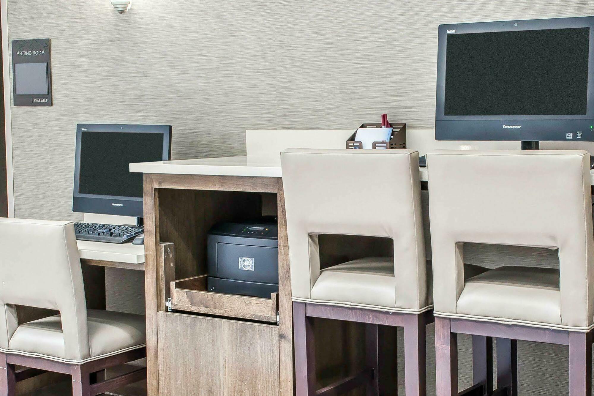 Comfort Suites Near Potomac Mills Woodbridge Esterno foto